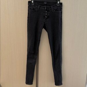 REAR Hudson Jeans Women's Skinny Jeans with Button front/ Zipper back accents.
